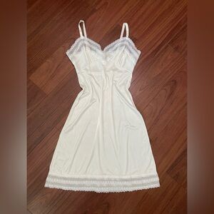 Vintage White with Lace Richform slip